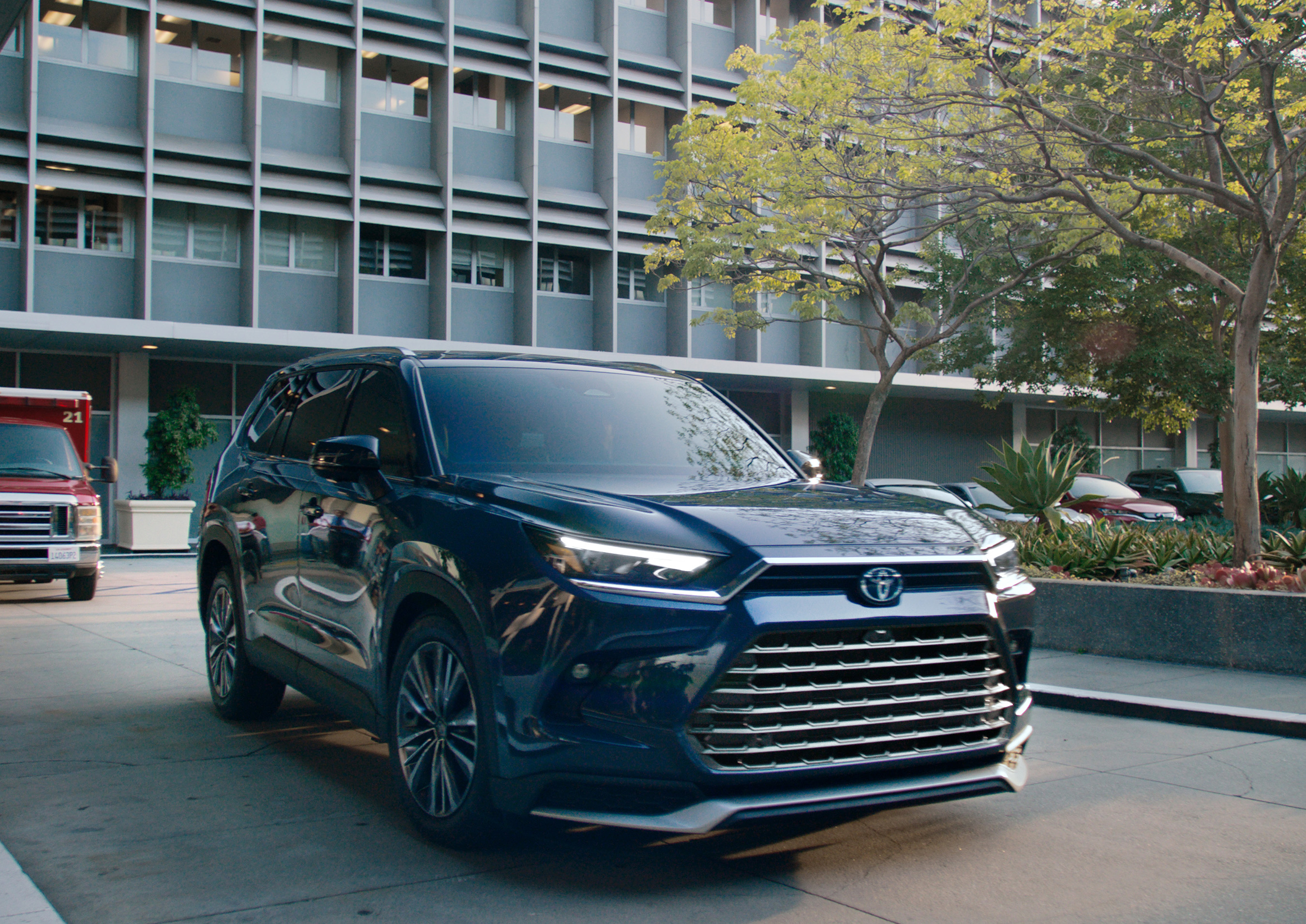 Toyota’s new spot “Labor,” developed by Conill Advertising, is part of the integrated campaign, “Life’s Grander in the Grand Highlander.”