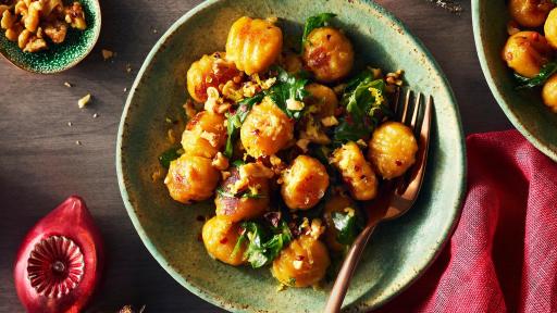 Butternut squash gives traditional gnocchi a delicious spin. Imported from Italy, this fluffy and tender free-run egg pasta is ready in 5 minutes. Just a little toss with olive oil and parmesan and you have a great main for two paired with salad – or serve as a side for the whole family.