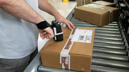 Integrated Wi-Fi sends the data to your warehouse management system and instantly receives data back. Then you immediately swipe the SP500X across the package, printing directly on the package.