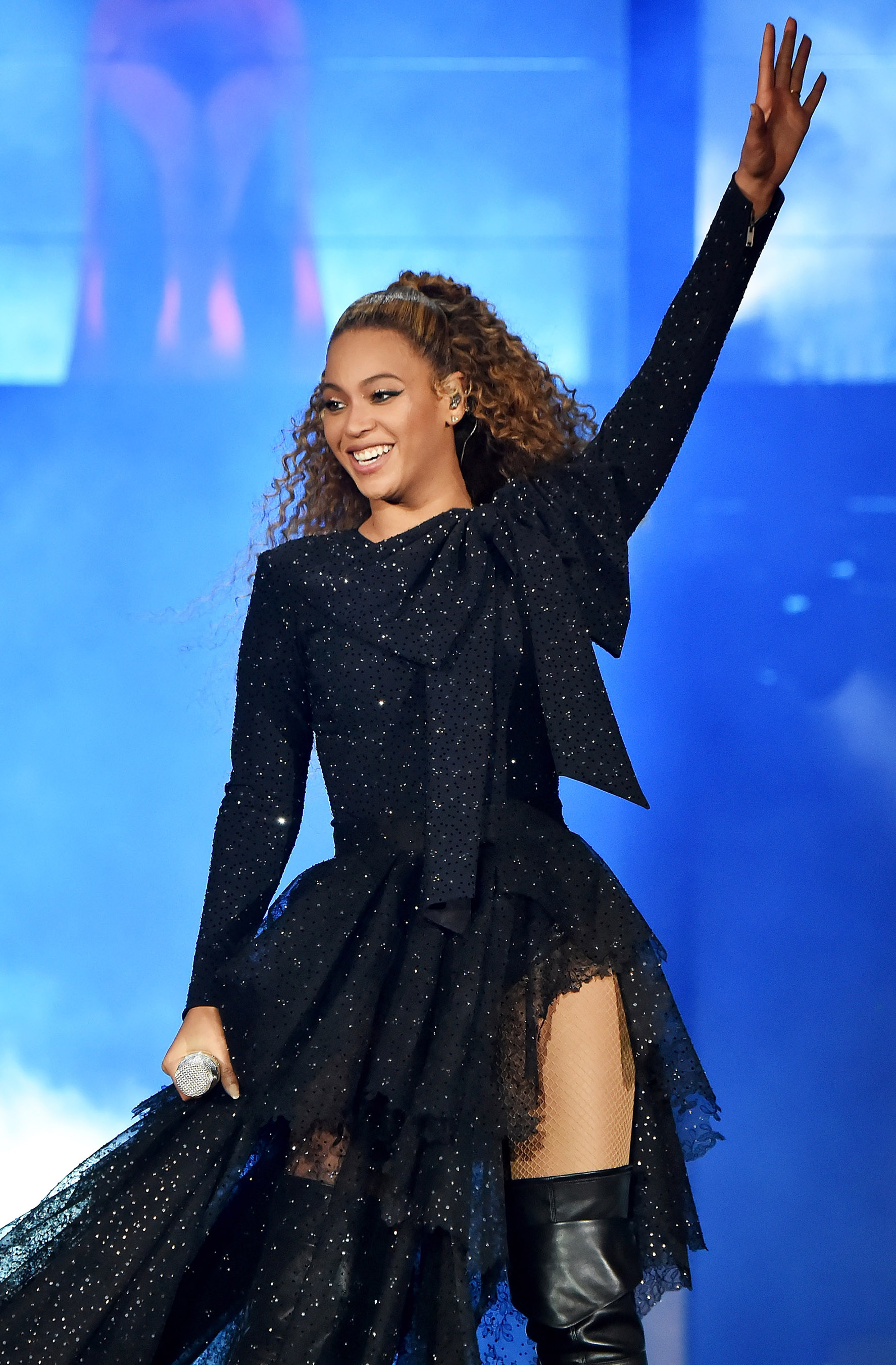 THE HOUSE OF GIVENCHY DRESSES BEYONCÉ AND JAY-Z FOR THEIR ON THE RUN II TOUR