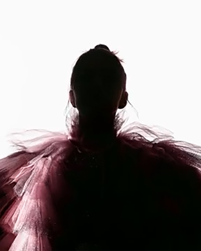 EMILY RATAJKOWSKI ANNOUNCED AS THE NEW FACE OF VIKTOR&ROLF’S FLOWERBOMB