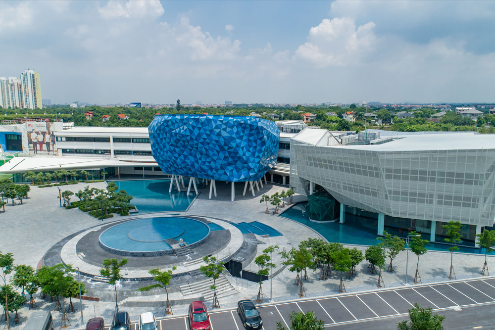 Located in the Ecopark green township (Hung Yen, Vietnam), the campus boasts spacious and iconic designs, offering international-standard educational experience